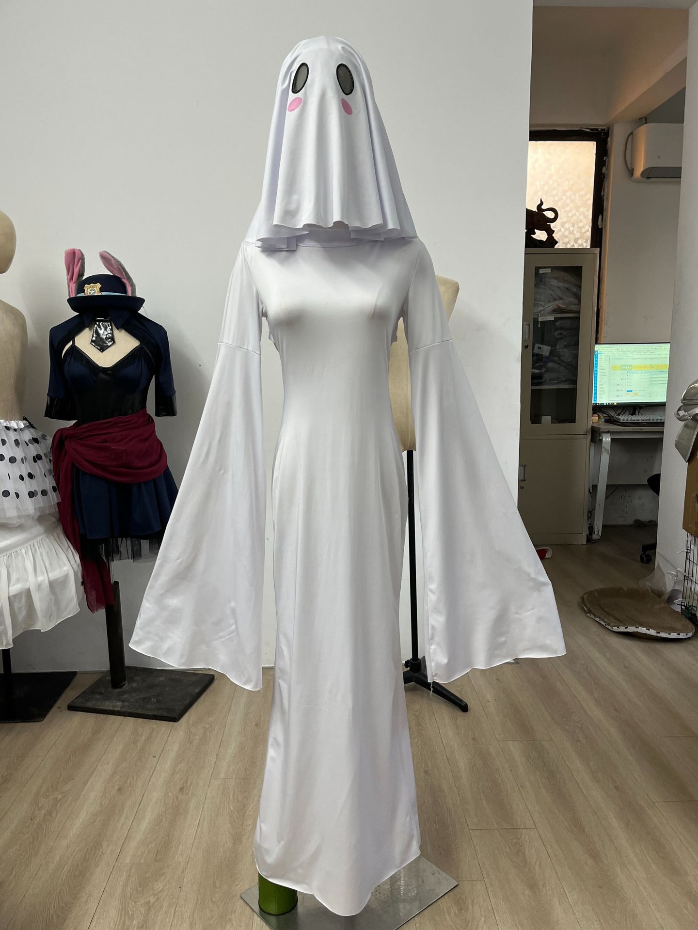 Costume Originale da Fantasma, - Anime Cosplay Nun recensione e prezzo