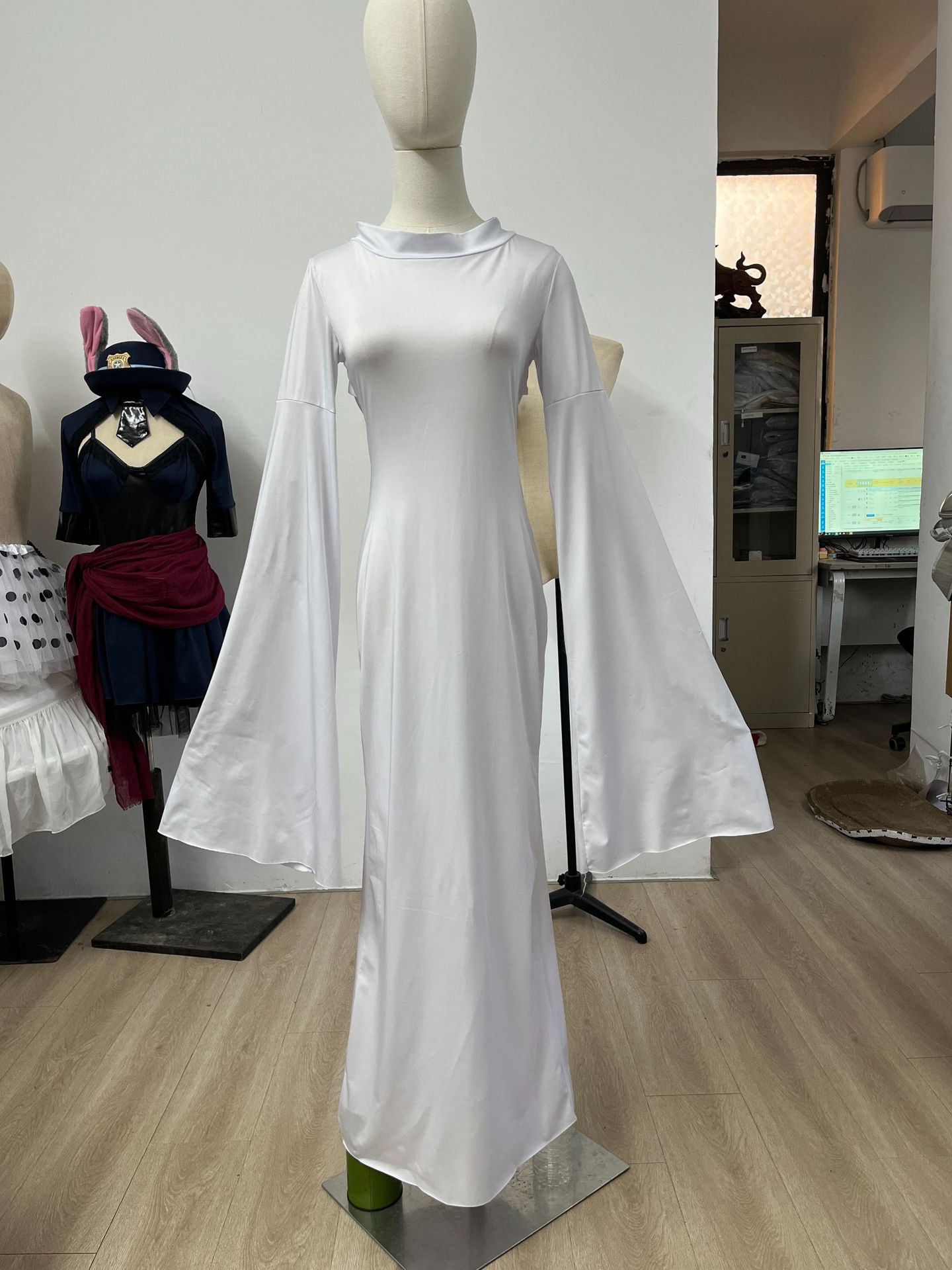 Costume Originale da Fantasma, - Anime Cosplay Nun recensione e prezzo
